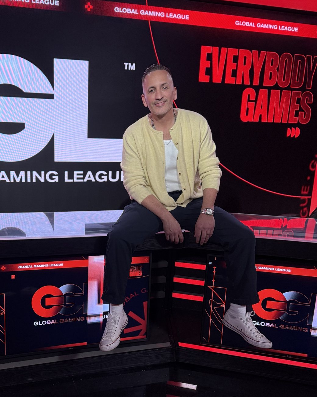 Clinton Sparks on the Global Gaming League broadcast set